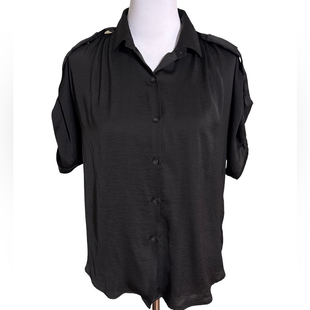 New York & Company Black Short Sleeve Blouse